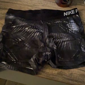 Nike pro